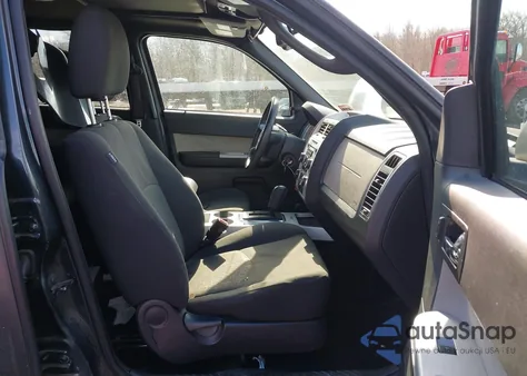 2010 Mercury Mariner z USA, uszkodzony, nr VIN 4M2CN8B76AKJ10025